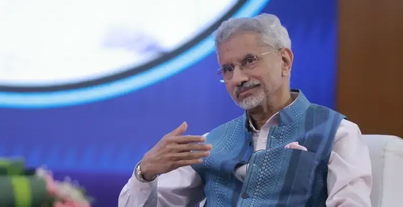 'റഷ്യന്‍ എണ്ണ വാങ്ങാന്‍ ആവശ്യപ്പെട്ടത് അമേരിക്ക; പിന്നാലെ തീരുവ ചുമത്തി, പിന്നീട് പിന്‍വലിച്ചു': പാശ്ചാത്യ രാജ്യങ്ങളുടെ ഇരട്ടത്താപ്പ് തുറന്നുകാട്ടി ജയശങ്കര്‍