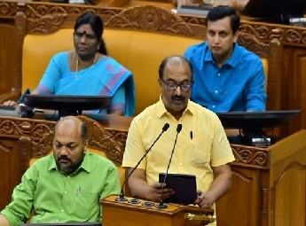 'ലോകസമാധാനം ഒരു മണിക്കൂർ മുമ്പേ എത്തി, അതുകൊണ്ട് 2 കോടി ചെലവഴിക്കേണ്ടി വന്നില്ല'; പിണറായി സർക്കാരിന്റെ ബജറ്റിലെ 2 കോടിയെ കുറിച്ച് സർക്കാർ മറുപടി