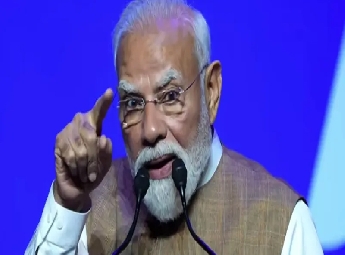 'ഇന്ത്യ ഭാവിക്കായി തയ്യാറെടുക്കുക മാത്രമല്ല, ഭാവിയെ രൂപപ്പെടുത്തുകയുമാണ്'; പാരിസിലെ ഇന്ത്യൻ സമൂഹത്തോട് മോഡി