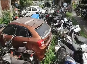 പോലീസ് സ്റ്റേഷനുകളിൽ ഇനി വാഹനങ്ങള്‍ കെട്ടിക്കിടക്കില്ല; വൃത്തിയാക്കാൻ 'സ്പേസ്'
