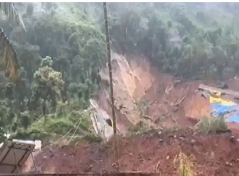 മേപ്പാടി ദുരന്തം: മരണം അഞ്ചായി, കേസെടുത്ത് പോലീസ്, വയനാട്ടിലെ വിദ്യാഭ്യാസ സ്ഥാപനങ്ങൾക്ക് നാളെ അവധി