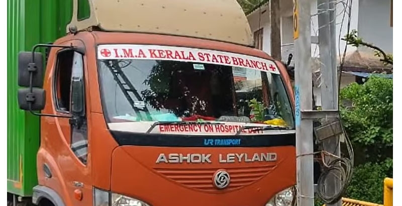 പാലക്കാട്‌വിദ്യാർത്ഥികൾക്ക് ഇടയിലേക്ക് ലോറി പാഞ്ഞു കയറി; ഒരു വിദ്യാർത്ഥി മരിച്ചു