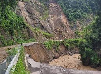 നാഗാലാന്‍ഡില്‍ കനത്ത മഴയും ഉരുള്‍പൊട്ടലും: എട്ട് മരണം, 12 പേര്‍ക്ക് പരിക്ക്