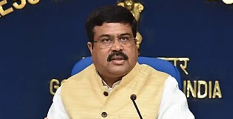 പ്രതിഷേധത്തിന്റെ ആദ്യദിവസം തന്നെ രാജിവയ്ക്കാന്‍ സന്നദ്ധത അറിയിച്ചിരുന്നു: ധര്‍മേന്ദ്ര പ്രധാനെ പ്രശംസിച്ച് കൈലാഷ് വിജയവര്‍ഗീയ