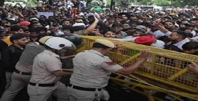 മുഖം കണ്ടാലറിയില്ലേ...; 'പാറ്റകളുടെ' സമരത്തിനെത്തിയത് 2873 ക്രിമിനലുകള്‍; കൊലക്കേസ് പ്രതികളും പോക്‌സോ പ്രതികളുമുണ്ടായിരുന്നെന്ന് ഡല്‍ഹി പൊലീസ്
