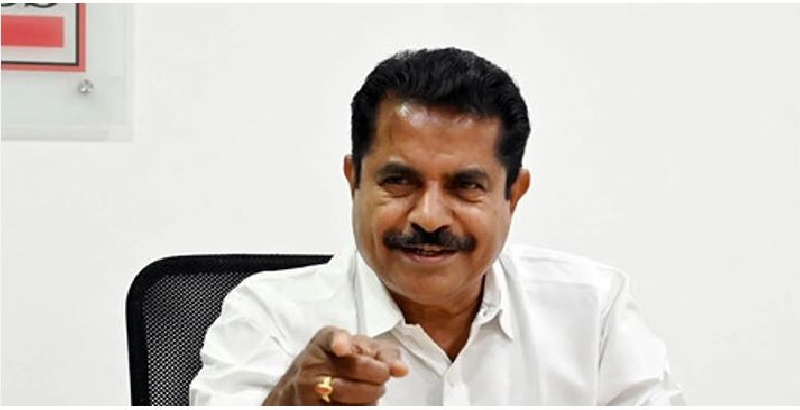പിഎം ശ്രീ പദ്ധതിയുമായി സർക്കാർ മുന്നോട്ടെന്ന് യുഡിഎഫ്; കേന്ദ്രഫണ്ട് വിനിയോഗിക്കണമെന്ന് അടൂര്‍ പ്രകാശ്