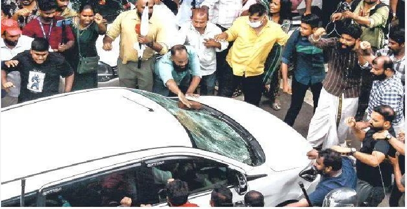 ഇഡി ഉദ്യോ​ഗസ്ഥരെ ആക്രമിച്ച കേസ്: 9 പ്രതികൾക്ക് ജാമ്യം അനുവദിച്ച് ഹൈക്കോടതി, വധശ്രമക്കേസ് നിലനിൽക്കില്ല