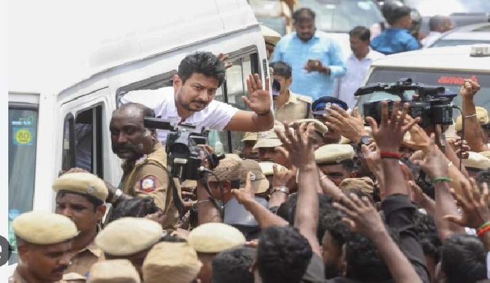 അറസ്റ്റും ആയുധമാക്കി ഉദയനിധി സ്റ്റാലിന്‍; സംസ്ഥാനമാകെ ഡിഎംകെ പ്രതിഷേധം, നാല് മണിക്കൂറിന് ശേഷം മോചിപ്പിച്ചു