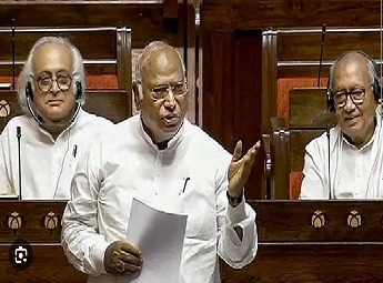 അമിത് ഷായുടെ വാ തുറപ്പിക്കാനായില്ല; മറുപടിയില്ലാതെ പാർലമെന്റ് സമ്മേളനം പിരി...