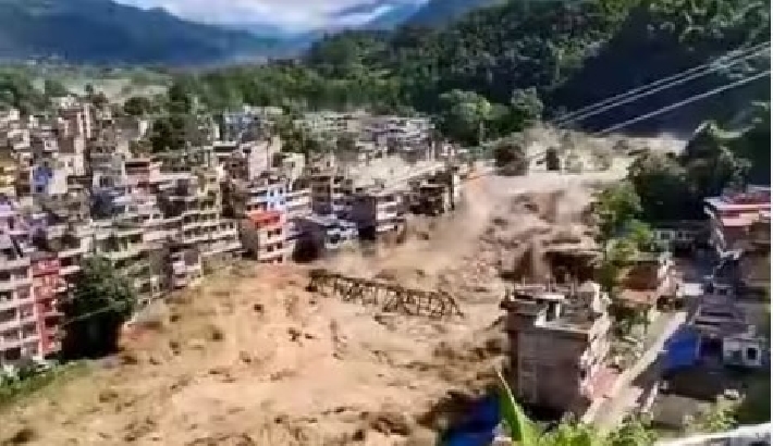 നേപ്പാള് മിന്നല് പ്രളയത്തില് മരണം 95 കടന്നു, 105 ഇന്ത്യാക്കാര് അടക്കം 400 പേരെ കാണാതായി, തിരച്ചിൽ തുടരുന്നു നേപ്പാള് മിന്നല് പ്രളയത്തില് മരണം 95 കടന്നു, 105 ഇന്ത്യാക്കാര് അടക്കം 400 പേരെ കാണാതായി, തിരച്ചിൽ തുടരുന്നു