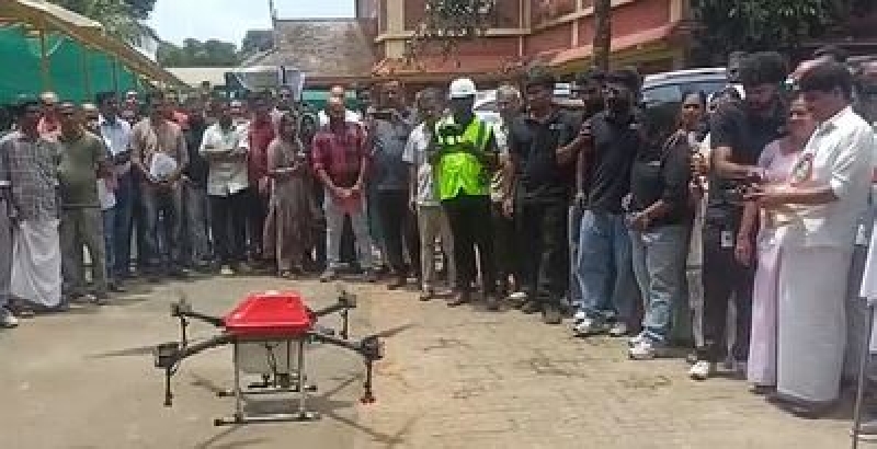 മന്ത്രിയും ഇനി ഡ്രോൺ പറപ്പിക്കും; ഡ്രോൺ പൈലറ്റ് ലൈസൻസ് നേടുന്ന ഇന്ത്യയിലെ ആദ്യ മന്ത്രിയാകാൻ ടി സിദ്ദിഖ്, വയനാട്ടിൽ നൂറോളം കർഷകർക്ക് പരിശീലനം