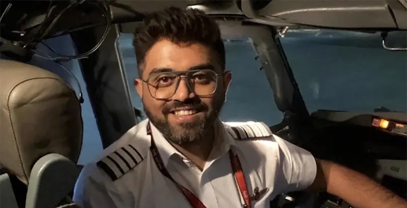 ജീവൻ പണയംവച്ച് വിമാനം രക്ഷിച്ച ഇന്ത്യൻ പൈലറ്റിന് ഇസ്രയേലിന്റെ ആദരം; മോഡിക്കൊപ്പം സ്വാതന്ത്ര്യദിന ചടങ്ങിലേക്ക് ക്ഷണിച്ച് നെതന്യാഹു