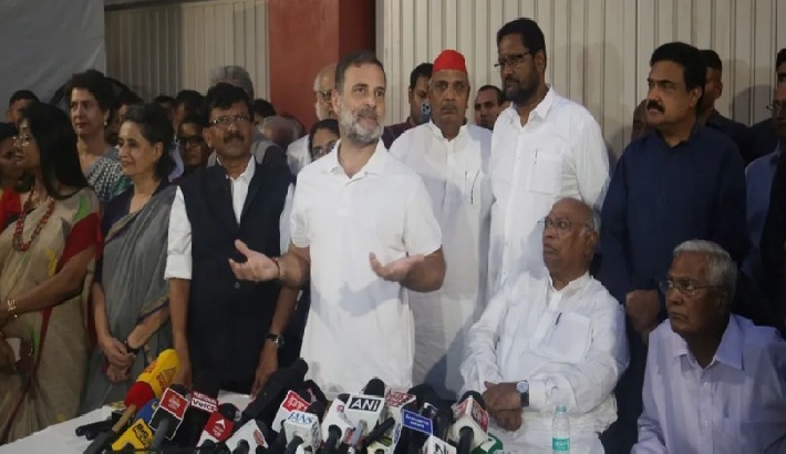 'ഞങ്ങൾ ഒറ്റക്കെട്ട്, അടുത്ത സമരം സർപ്രൈസ്'; പ്രധാനമന്ത്രി ഭരണഘടനയെ തകർക്കുന്ന സൂത്രധാരനെന്ന് രാഹുൽ ഗാന്ധി