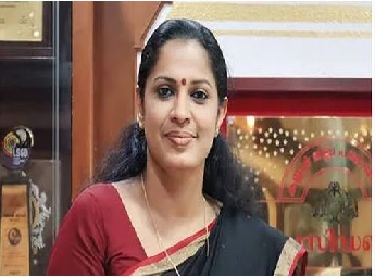 ബിനാമി ഇടപാട്; പി പി ദിവ്യക്കും ഭർത്താവിനുമെതിരെ വിജിലൻസ് അന്വേഷണം, ആരെയും ഭയക്കാനില്ലെന്ന് ദിവ്യ