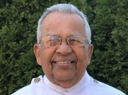 ഫിലിപ്പ് വര്‍ഗീസ് അച്ചന്‍